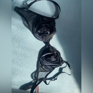 Victoria secret bra never worn